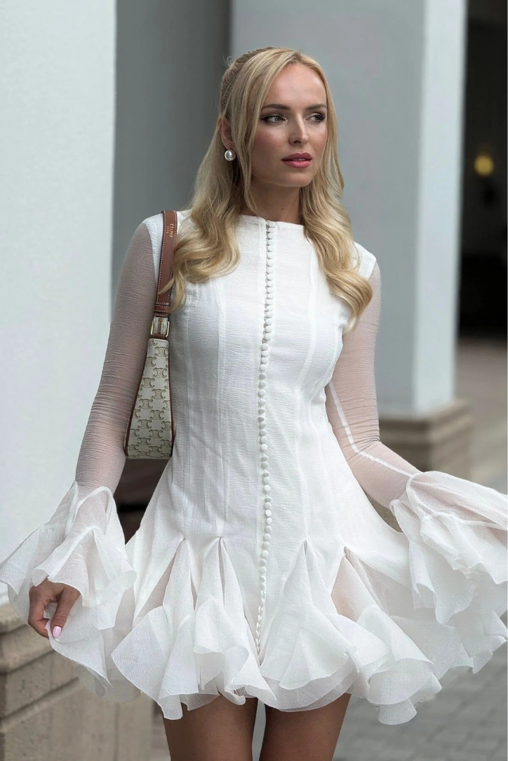 Beautifully Crafted Dress in a Classic Style