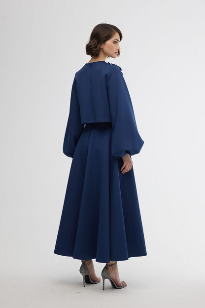 Gracefully Styled Garment for Any Occasion