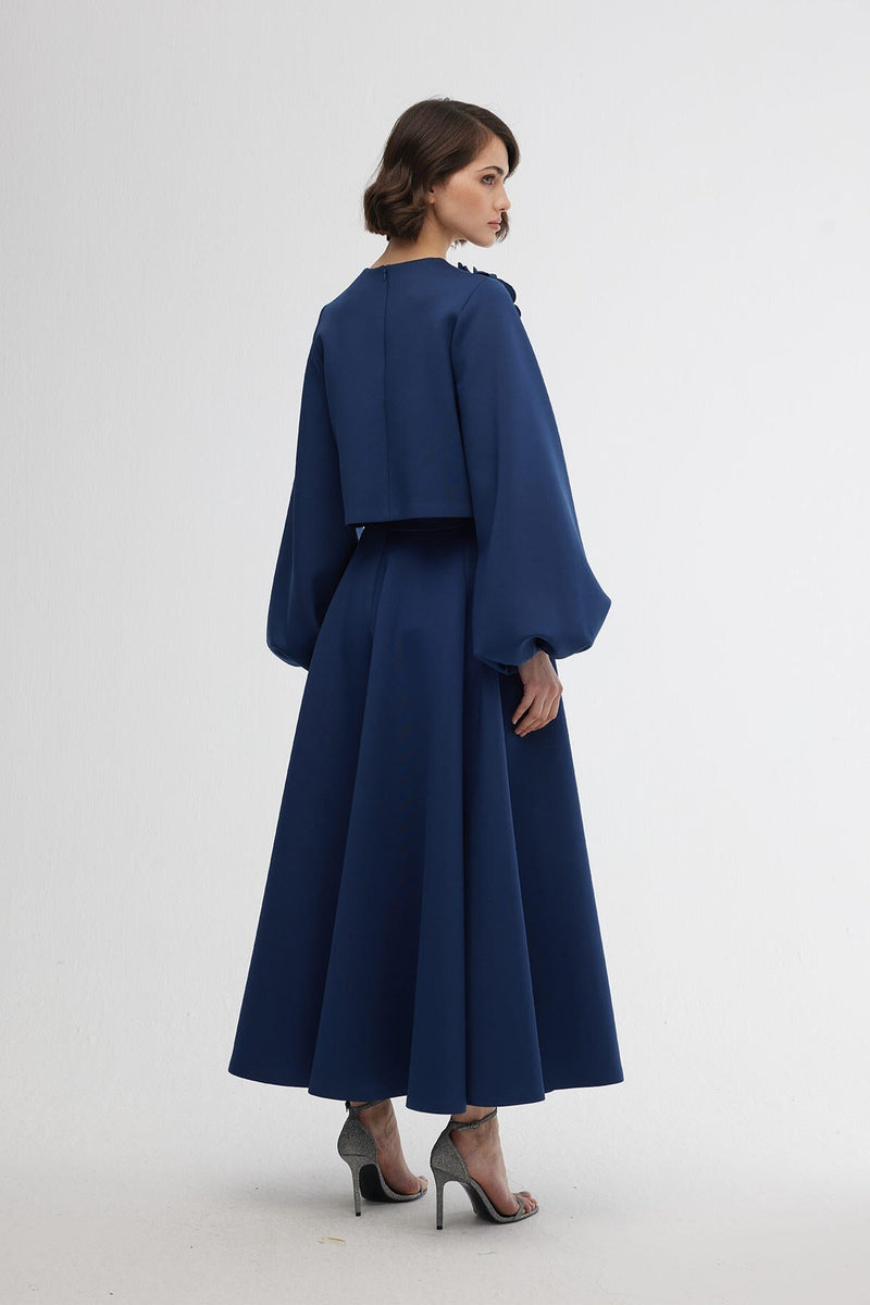 Gracefully Styled Garment for Any Occasion