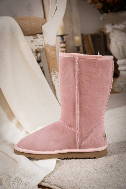Well Tailored Boots with a Graceful Silhouette