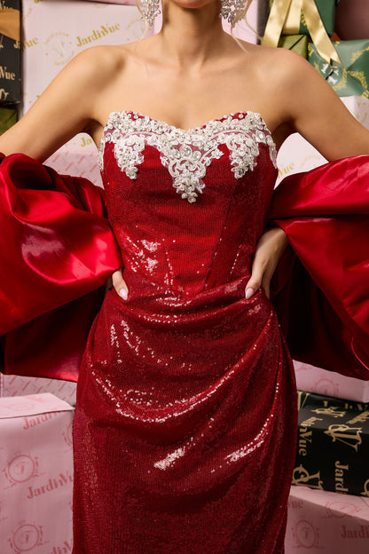 A Vintage Style Dress with Delicate Timeless Details