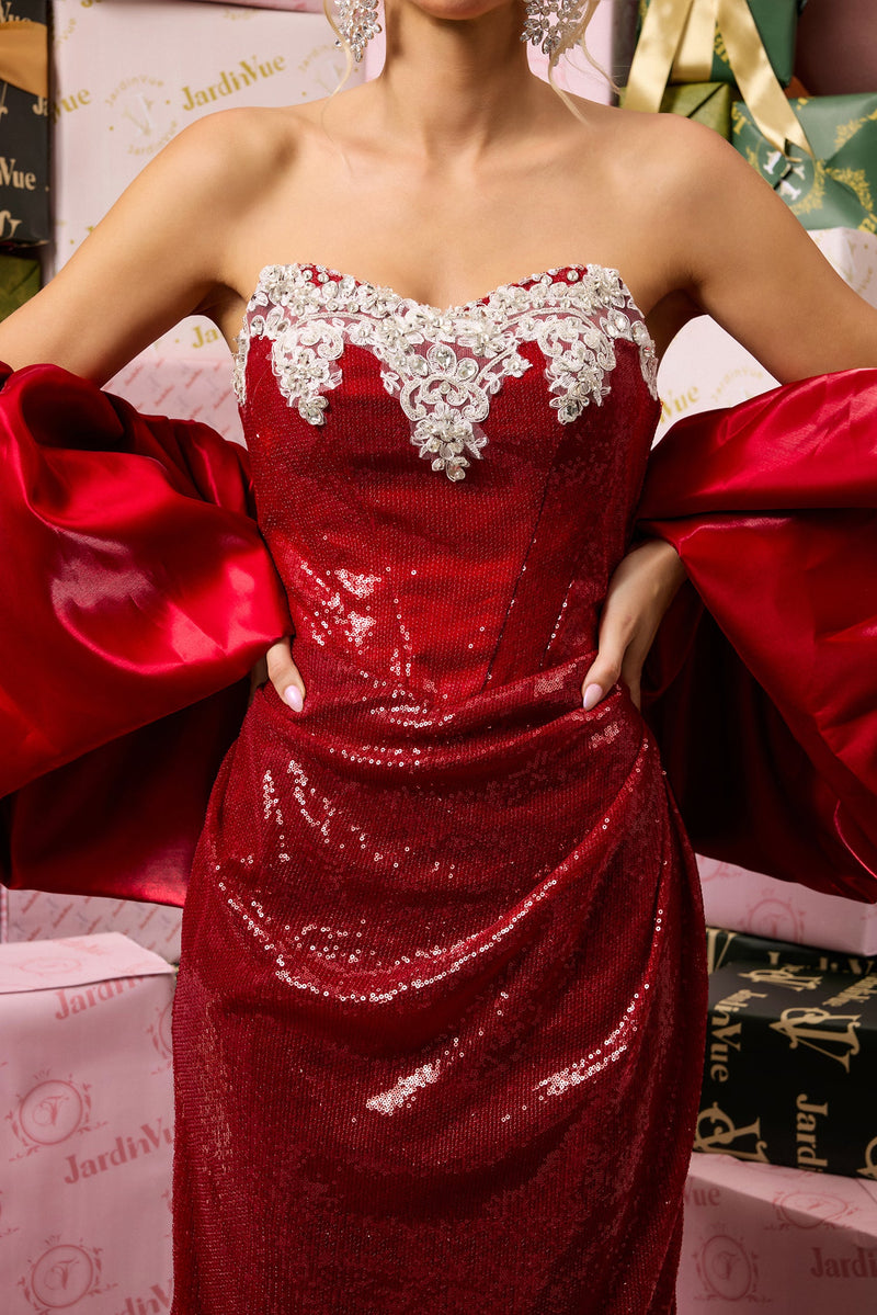 A Vintage Style Dress with Delicate Timeless Details