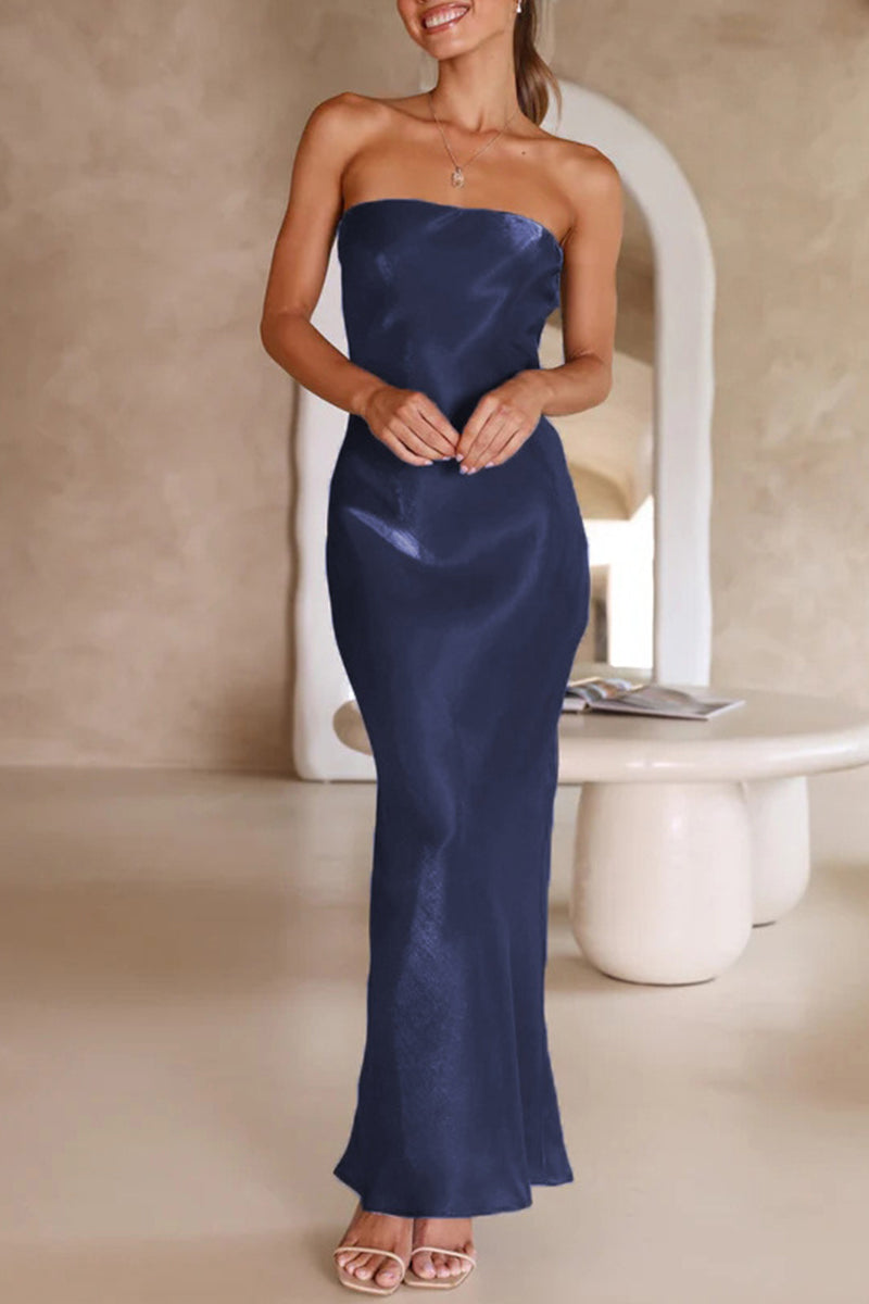 Beautifully Finished Dress in a Timeless Design
