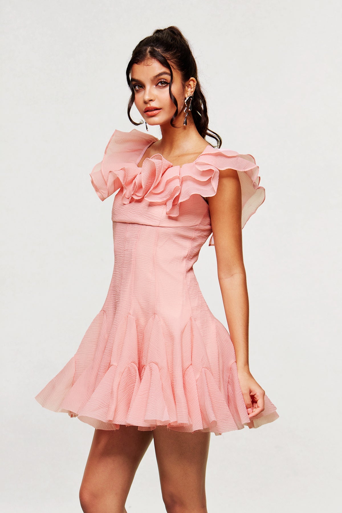 Beautifully Crafted Dress in a Classic Style