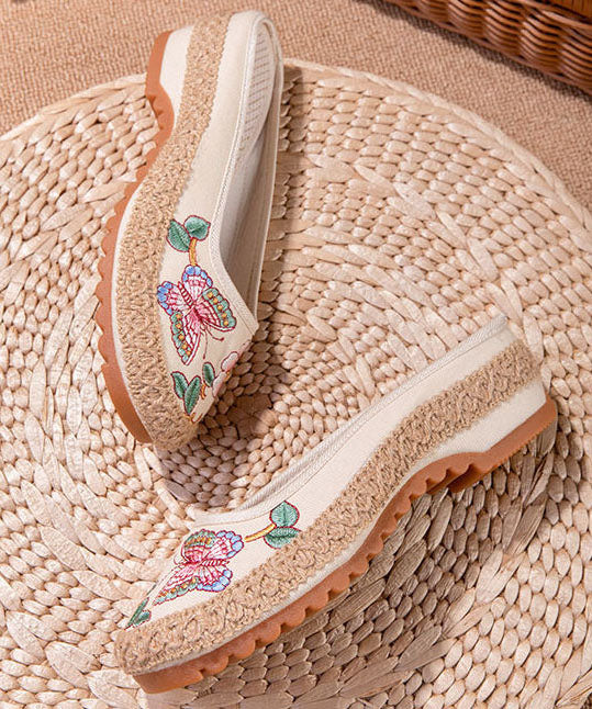 Beautifully Finished Sandals in a Timeless Design