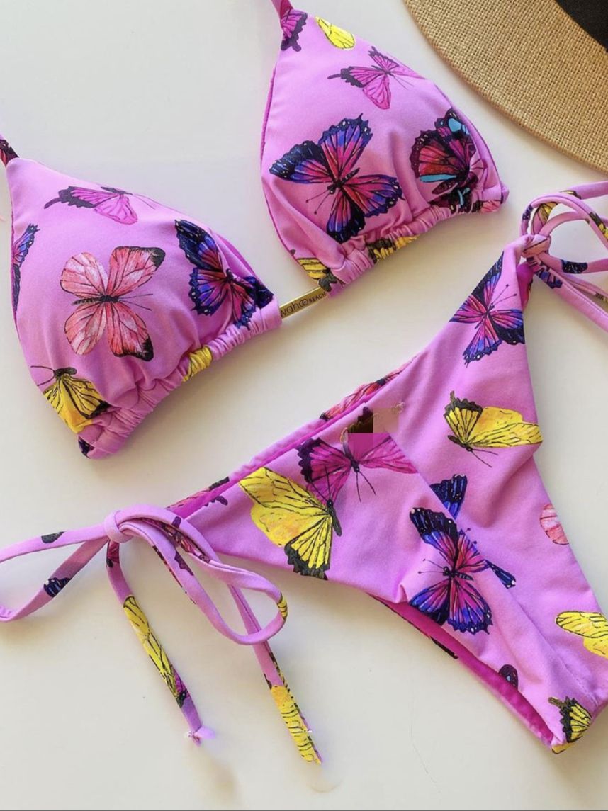Classic Vintage Bikini with a Flattering Fit