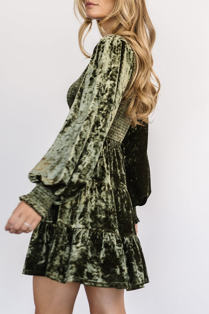 Polished Dress with an Effortless Classic Look