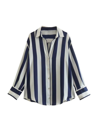 Effortlessly Elegant Blouse with a Timeless Design