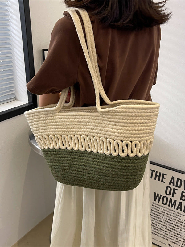 Effortlessly Elegant Bag with a Timeless Design