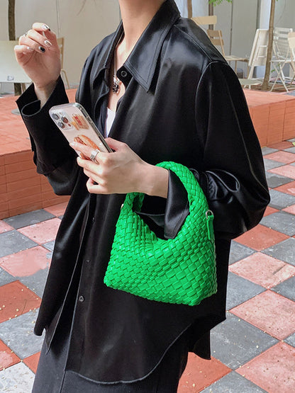 Beautifully Finished Bag in a Timeless Design