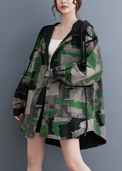 Well Tailored Coat with a Graceful Silhouette