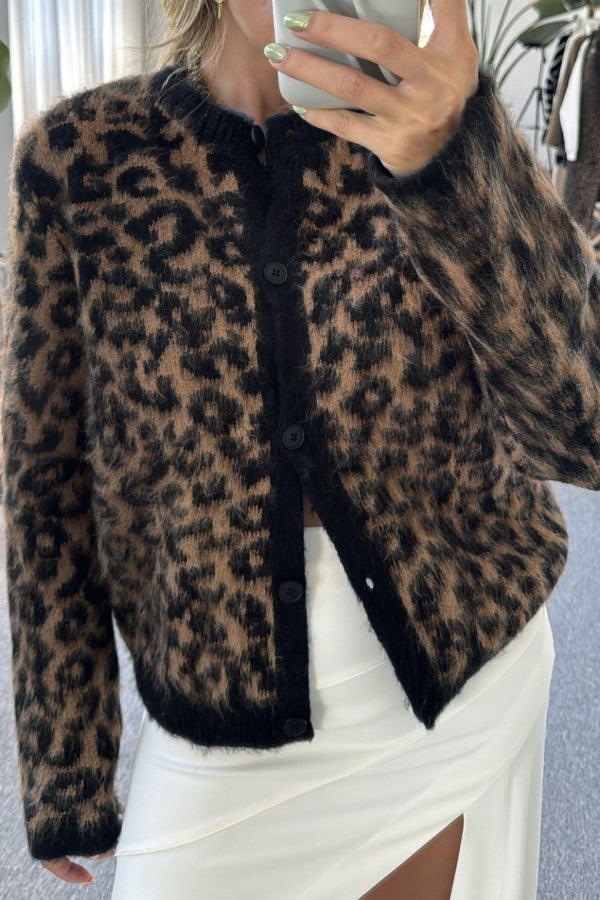 Classic Vintage & Enduringly Stylish Cardigan