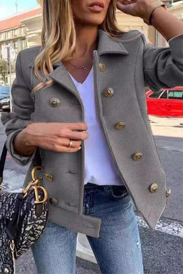 Gracefully Styled Garment for Any Occasion