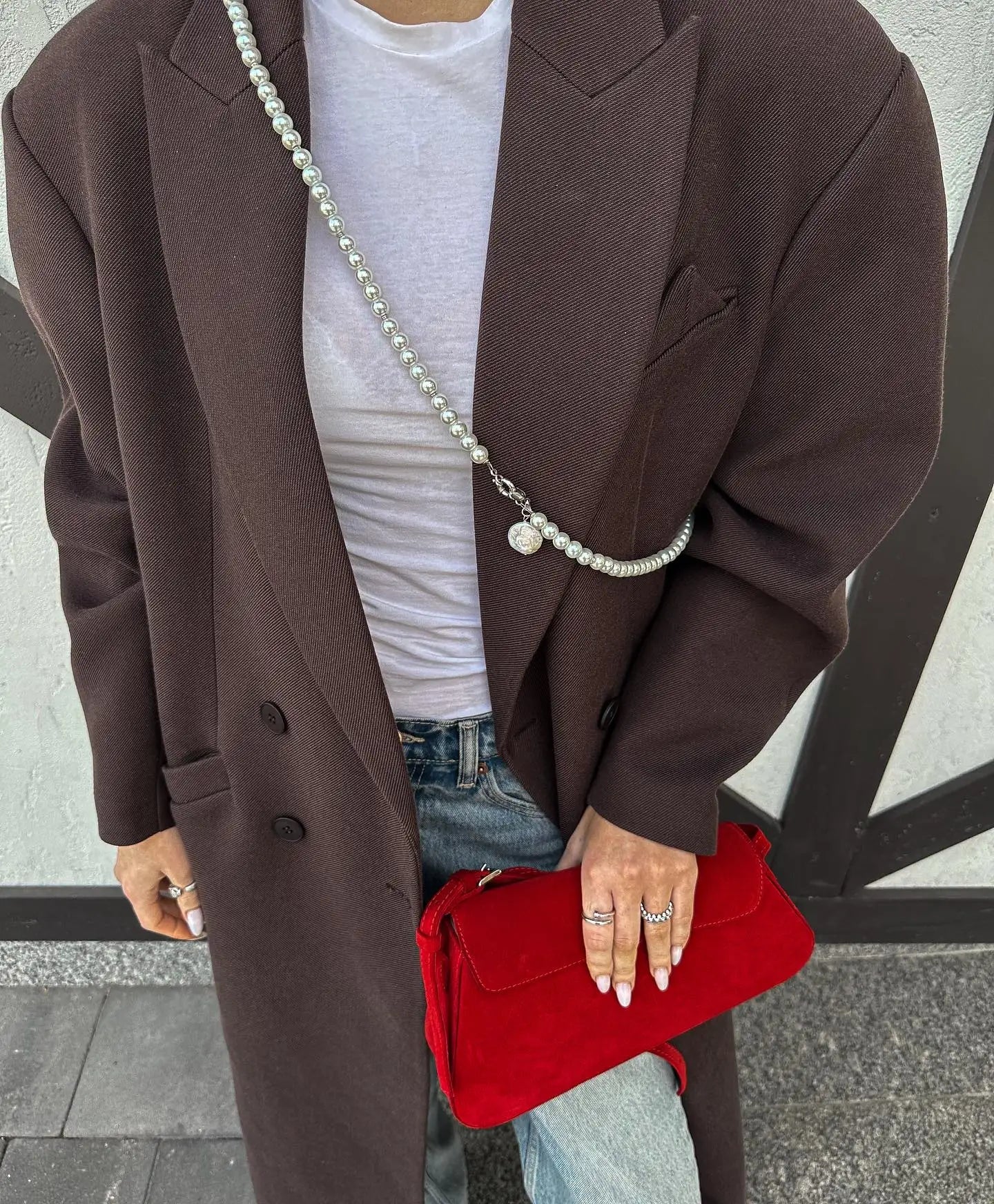 Effortlessly Elegant Coat with a Timeless Design
