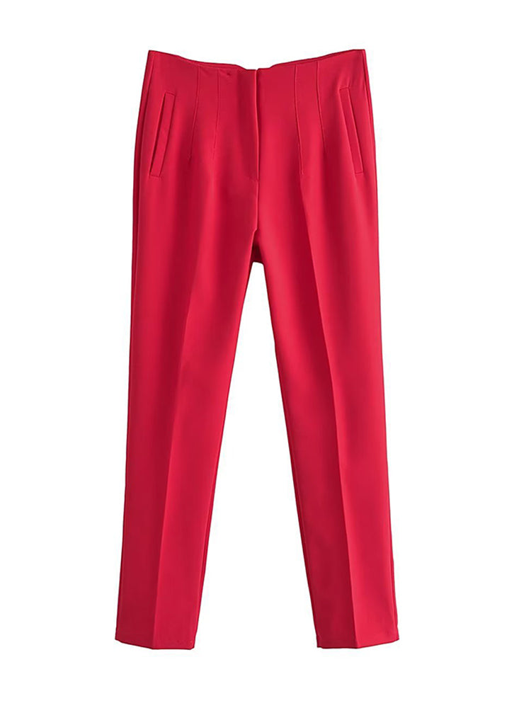 Effortlessly Elegant Pants with a Timeless Design
