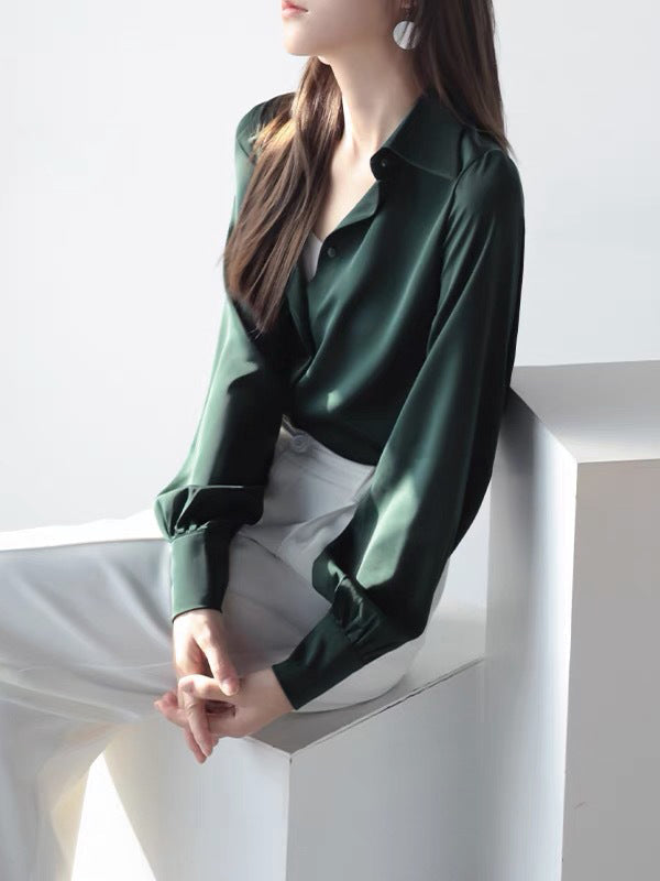 Gracefully Styled Blouse for Any Occasion