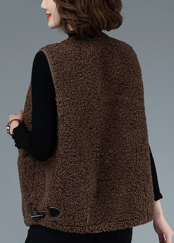 Beautifully Finished Coat in a Timeless Design