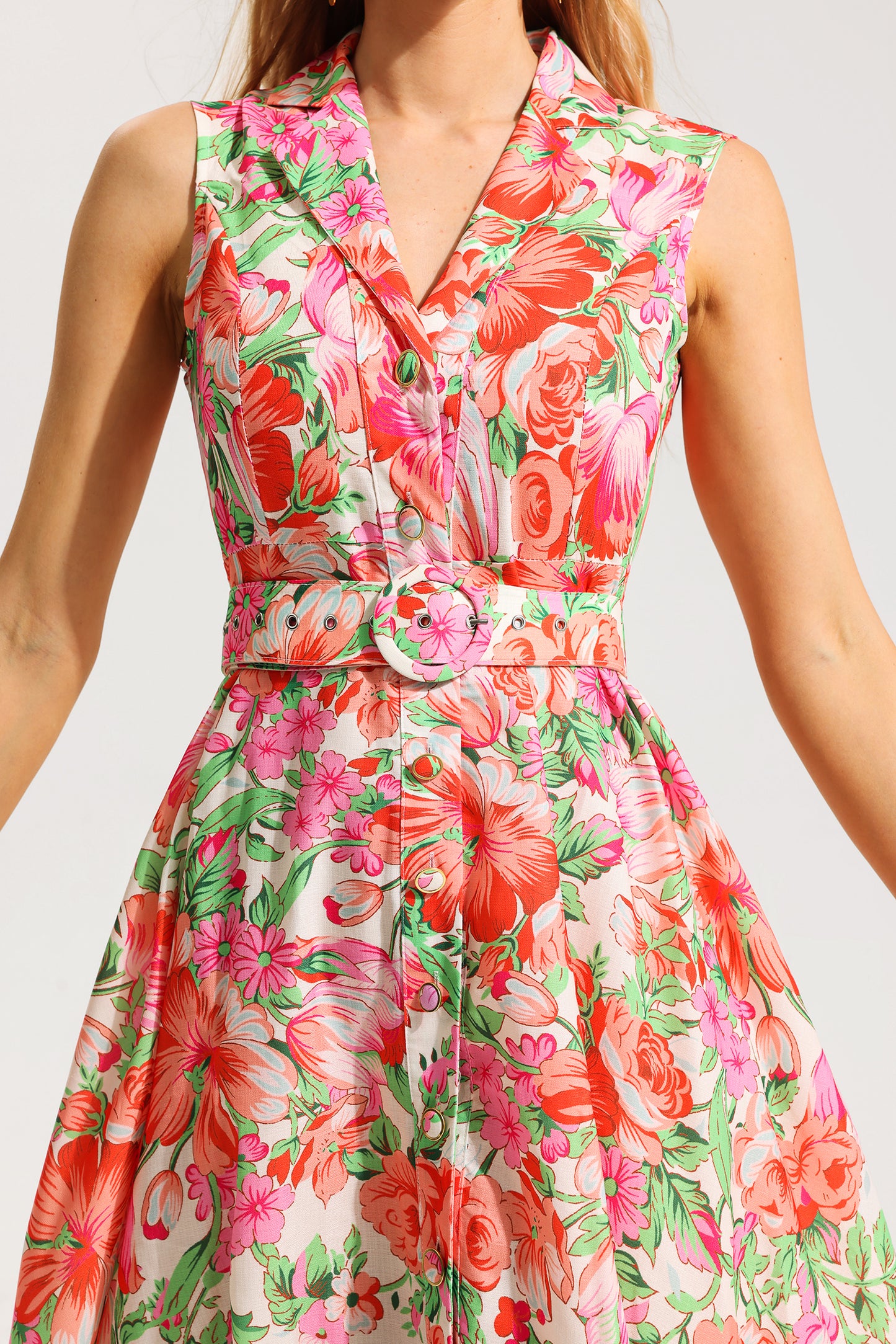 Sophisticated Dress with a Clean Classic Look
