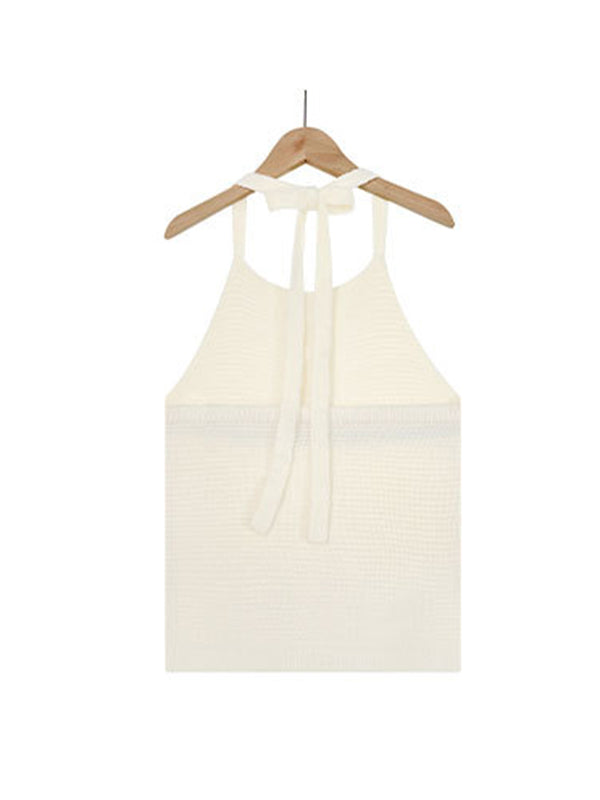 A Vintage Style Top with Delicate Timeless Details