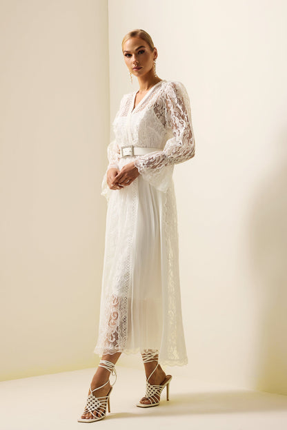 A Vintage Style Dress with Delicate Timeless Details