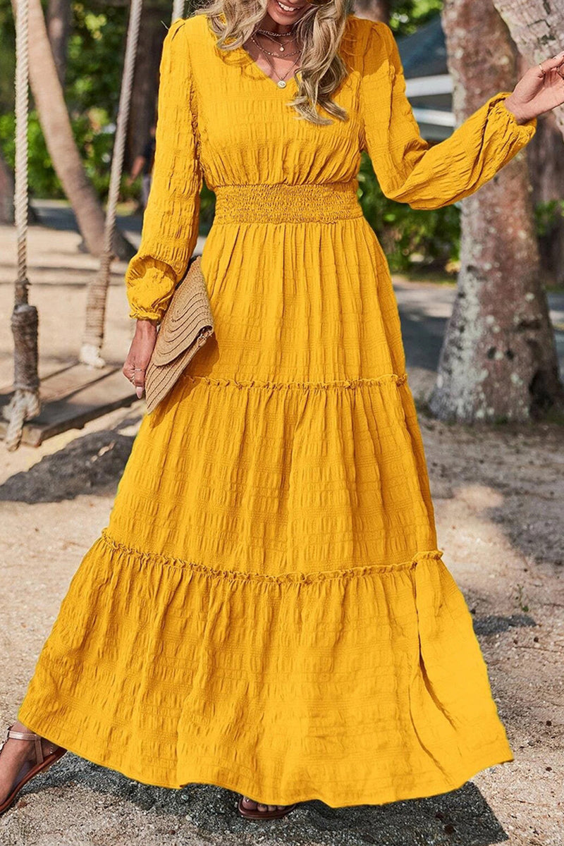 Effortlessly Elegant Dress with a Timeless Design