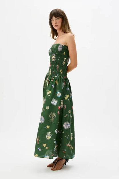 Well Tailored Dress with a Graceful Silhouette