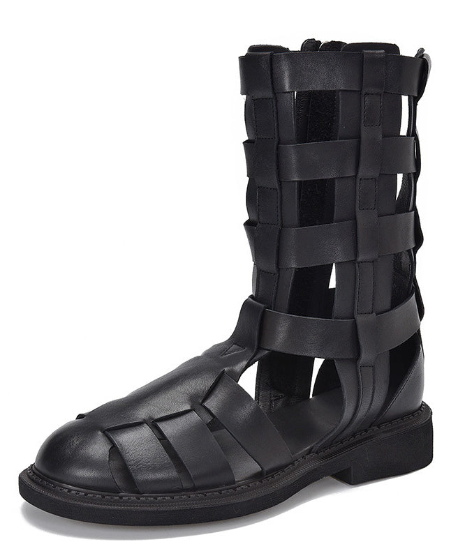 Well Tailored Boots with a Graceful Silhouette