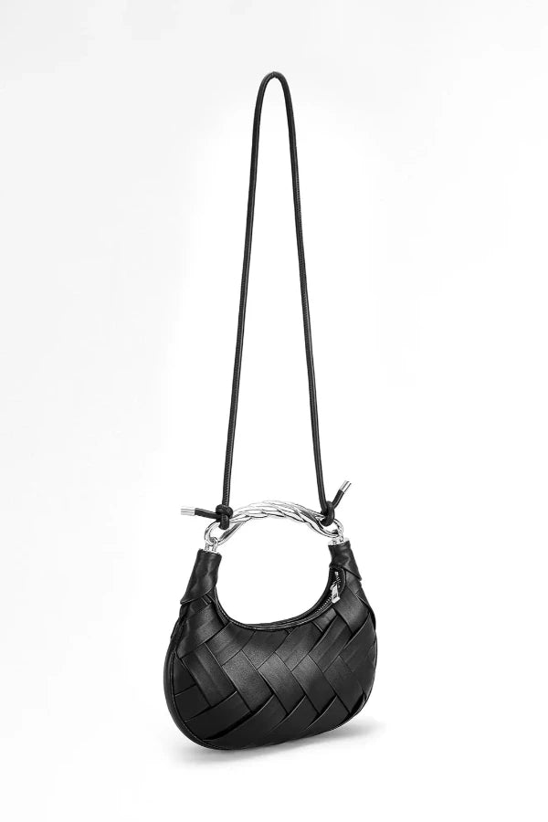 Effortlessly Elegant Bag with a Timeless Design