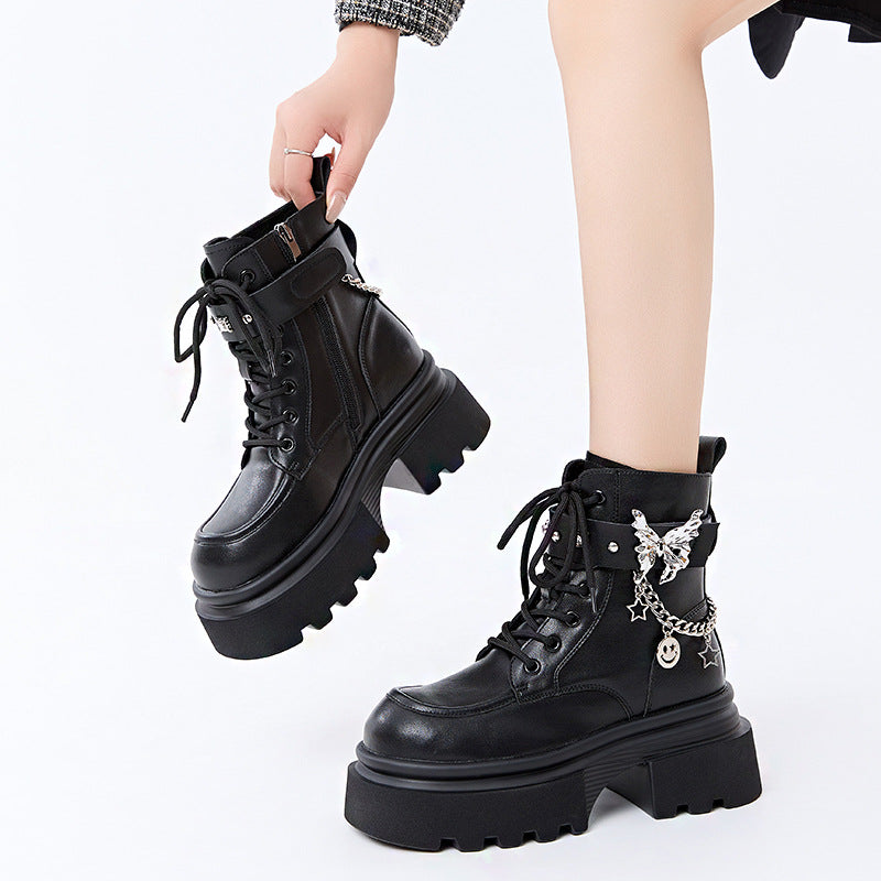 Polished Boots with an Effortless Classic Look