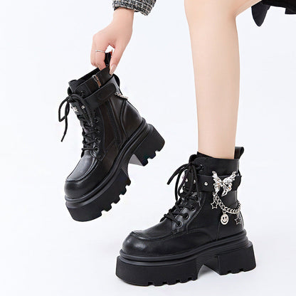 Polished Boots with an Effortless Classic Look