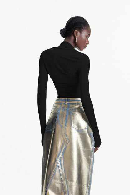 Polished Top with an Effortless Classic Look