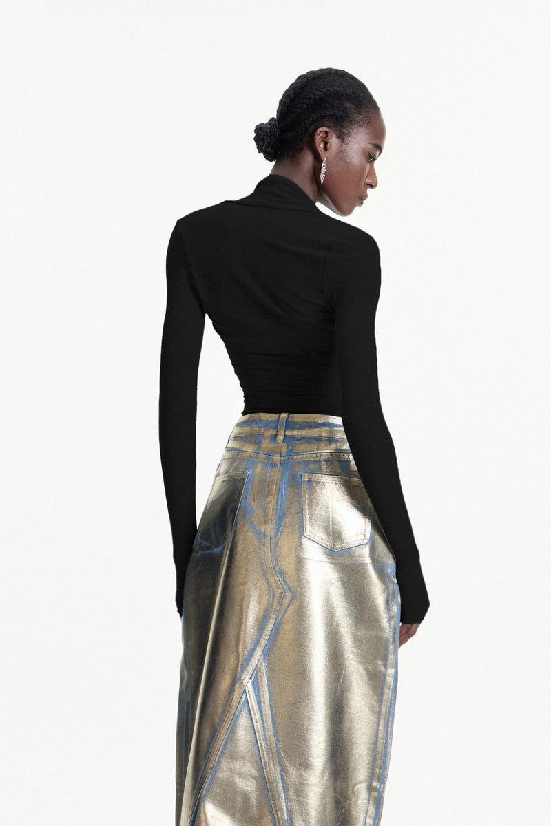 Polished Top with an Effortless Classic Look