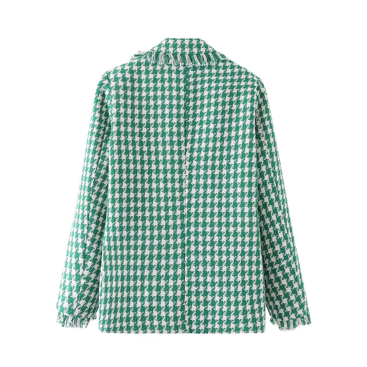 Effortlessly Elegant Garment with a Timeless Design