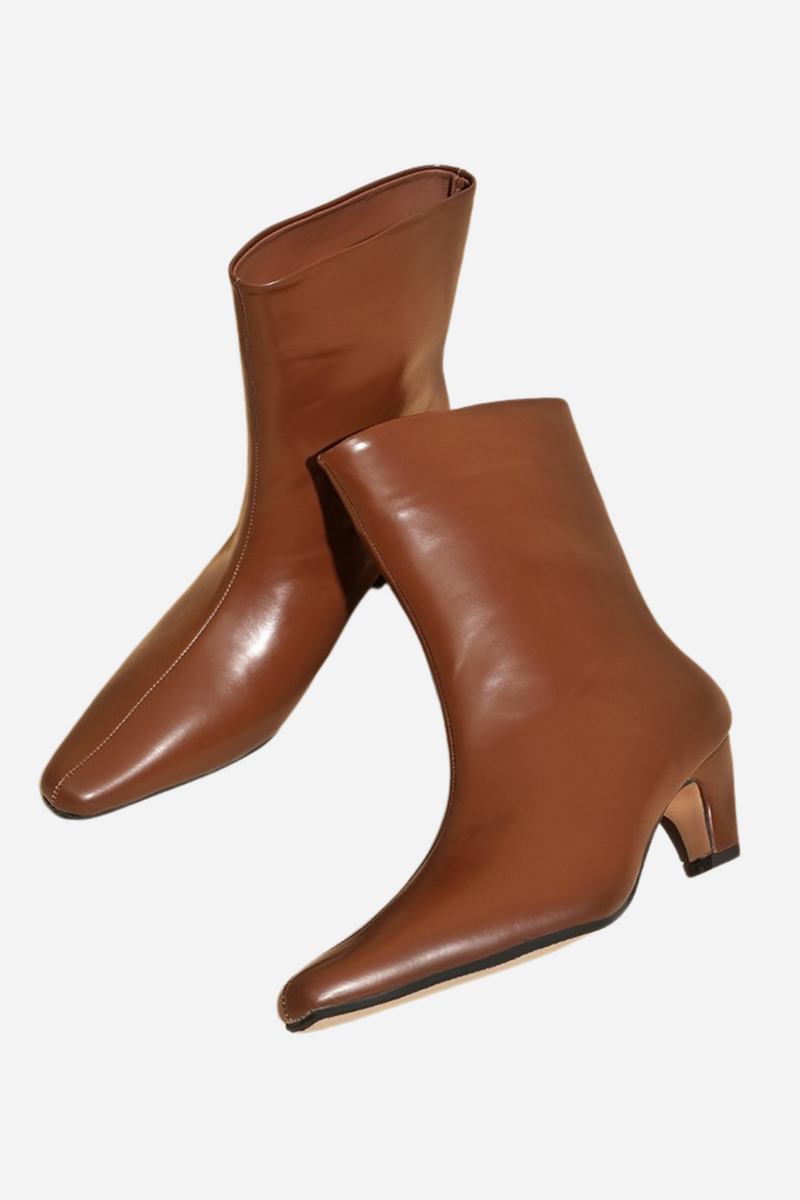 Elegantly Styled Boots for Everyday Wear
