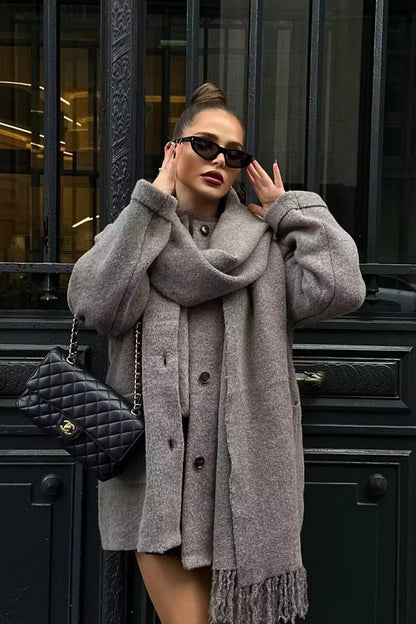 Beautifully Finished Coat in a Timeless Design
