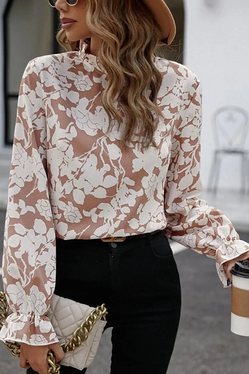 Elegantly Styled Blouse for Everyday Wear