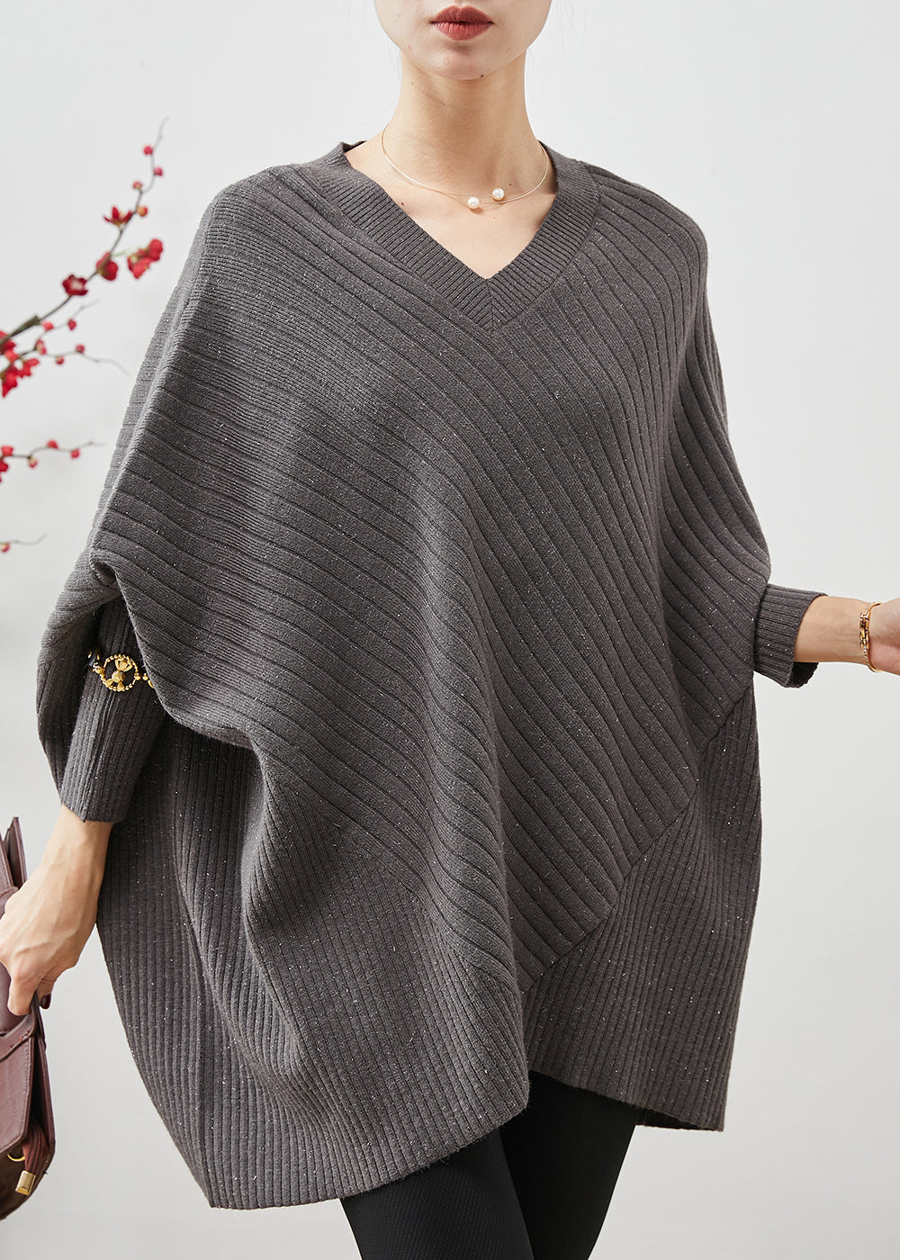 Effortlessly Elegant Top with a Timeless Design