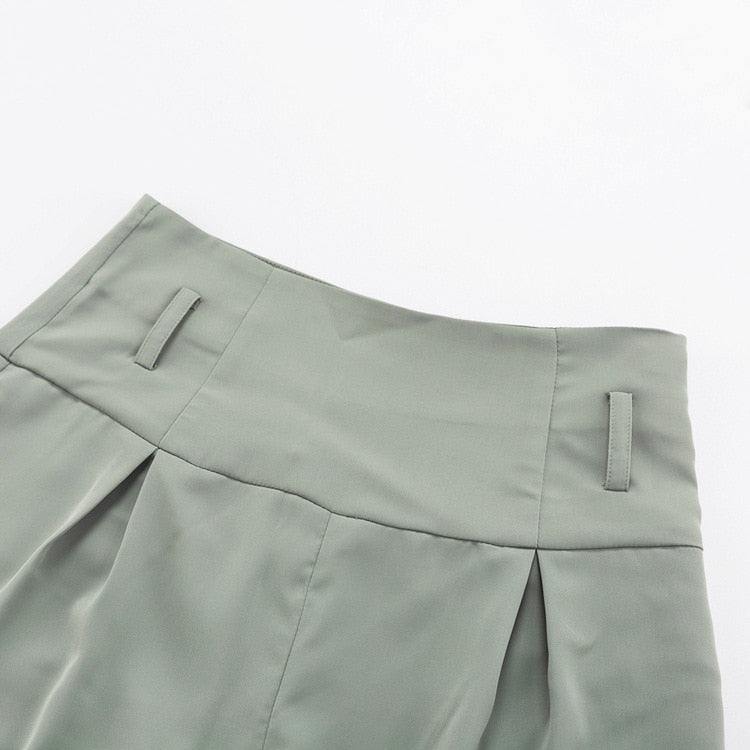 Polished Garment with an Effortless Classic Look