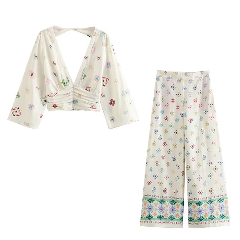 Beautifully Finished Garment in a Timeless Design