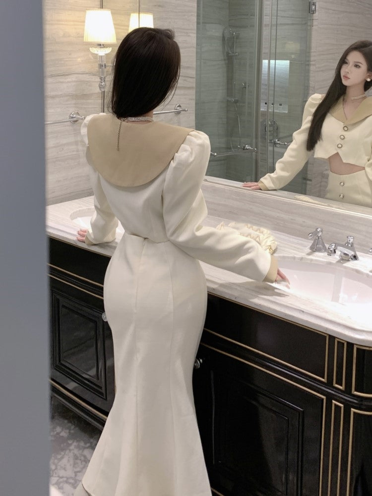 A Vintage Style Coat with Delicate Timeless Details