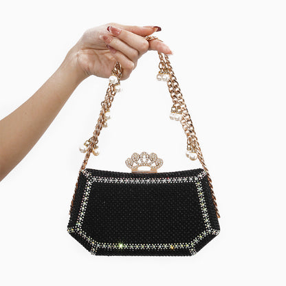 Polished Bag with an Effortless Classic Look
