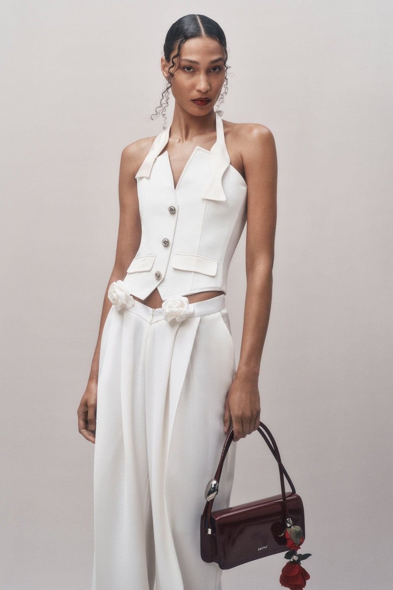 Beautifully Finished Garment in a Timeless Design