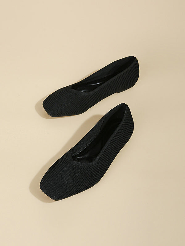 Sophisticated Garment with a Clean Classic Look