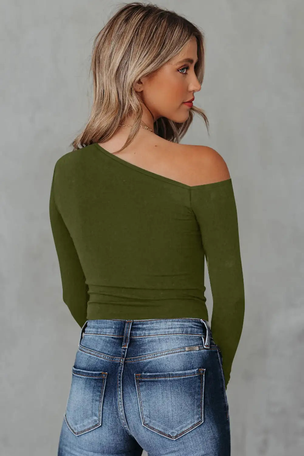 Classic Vintage Top with a Flattering Fit
