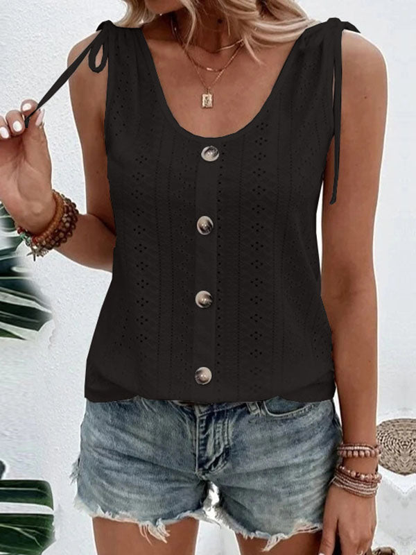 Polished Top with an Effortless Classic Look