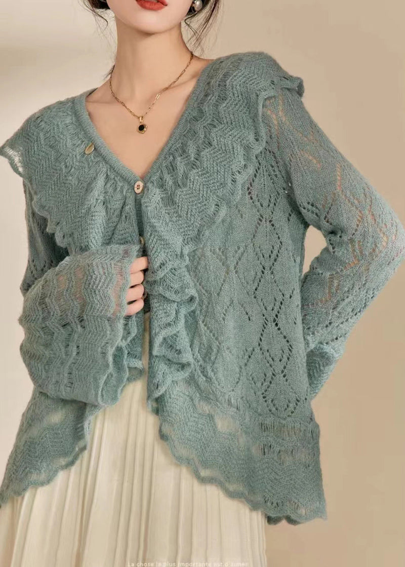 Effortlessly Elegant Sweater with a Timeless Design