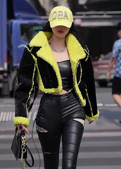 Elegantly Styled Coat for Everyday Wear