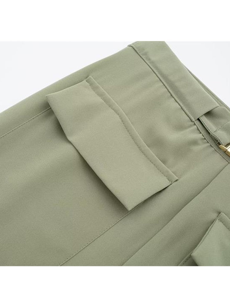 A Vintage Style Shirt with Delicate Timeless Details