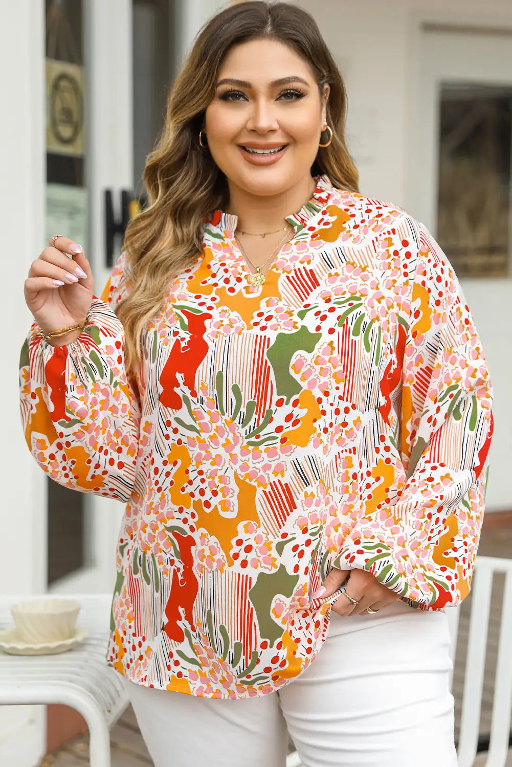 Well Tailored Blouse with a Graceful Silhouette