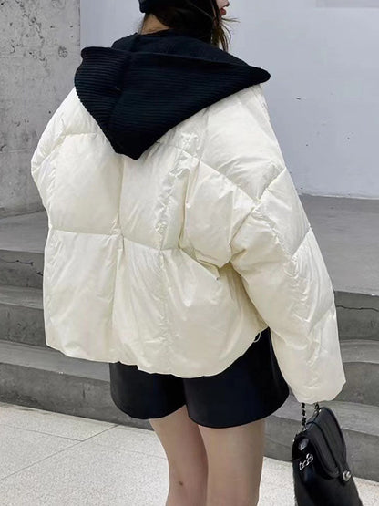 Well Tailored Coat with a Graceful Silhouette